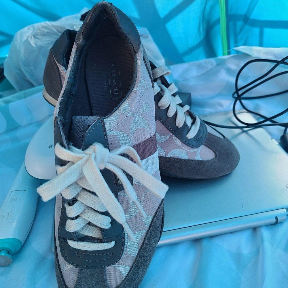Coach Women’s Pink Signature Canvas Lace-Up Sneakers